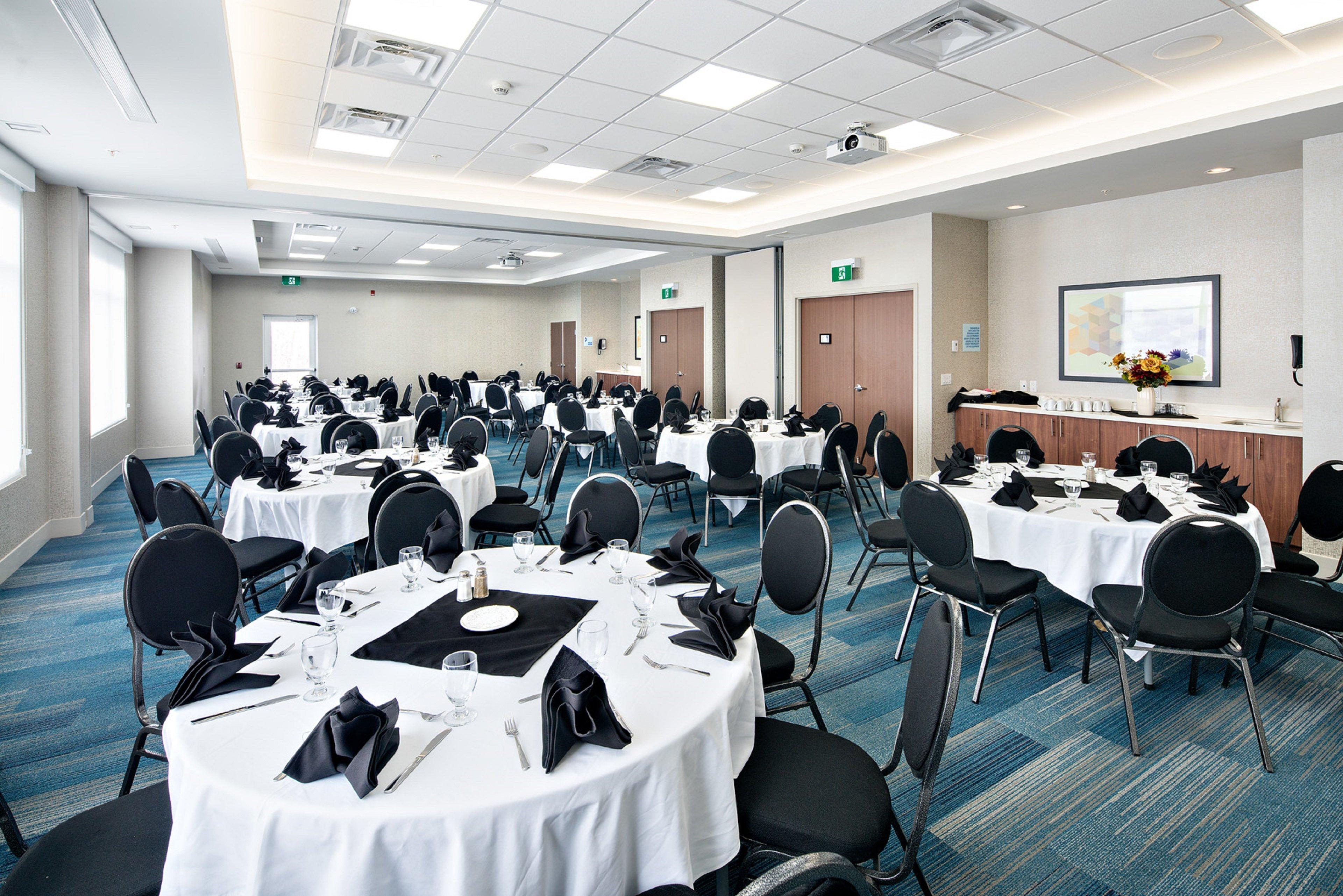 Holiday Inn Express - Red Deer North By Ihg Eksteriør billede